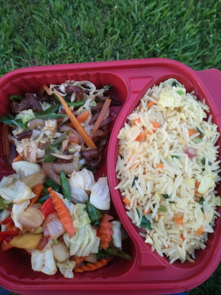 BAMBIS RESTAURANT AND CATERING photo 2